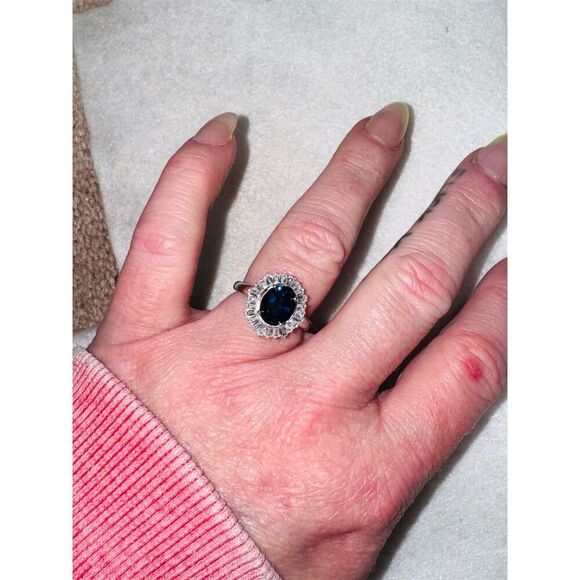 Oval Blue Sapphire Halo Ring  Classic Style Sterling silver size 7 - Picture 4 of 9